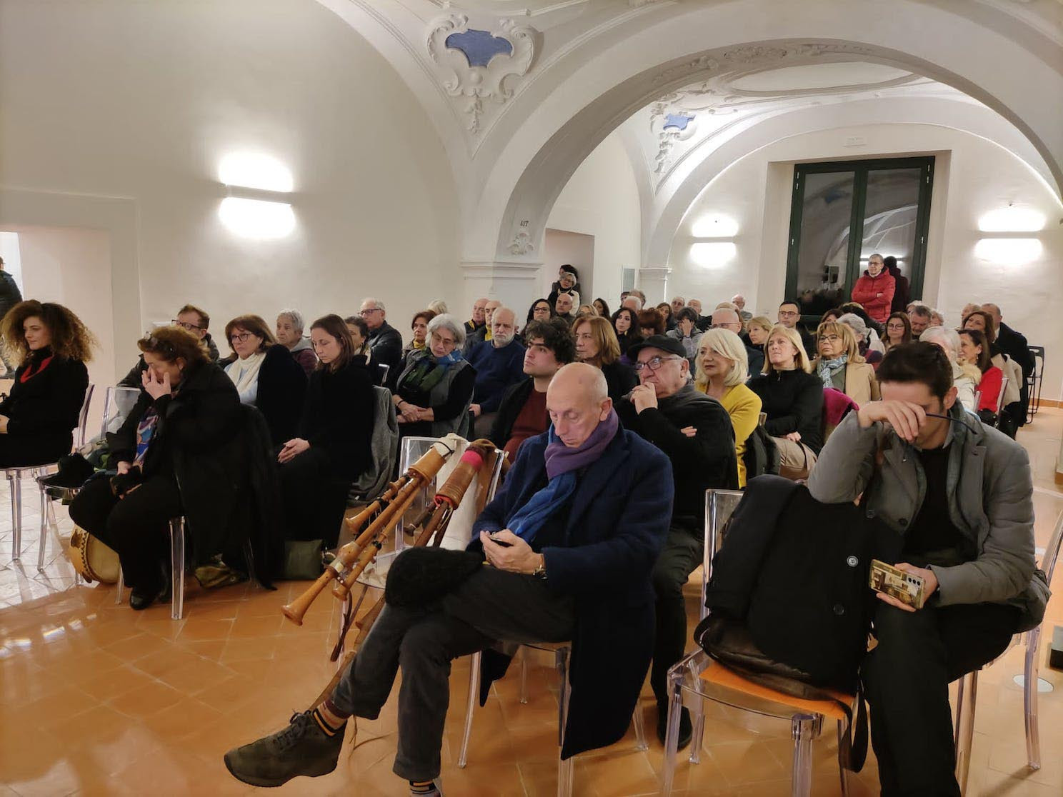 Grande partecipazione di pubblico al vernissage della mostra “Annabella Rossi e la fotografia” al Complesso San Michele di Salerno