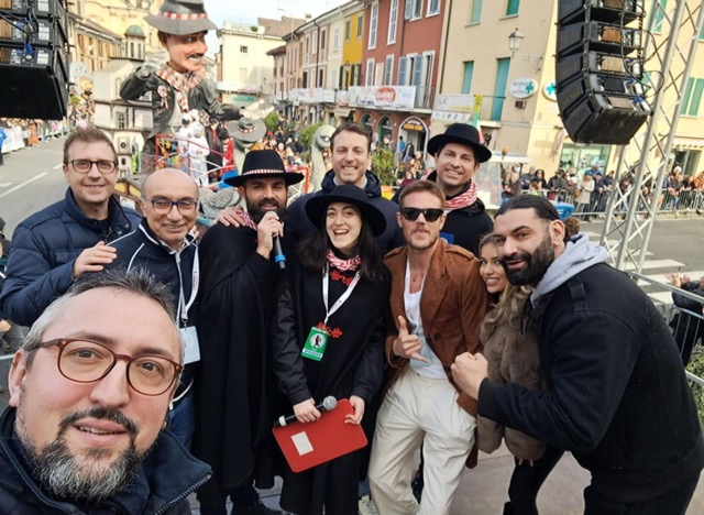 Crema invasa da gente e maschere per il Gran Carnevale Cremasco