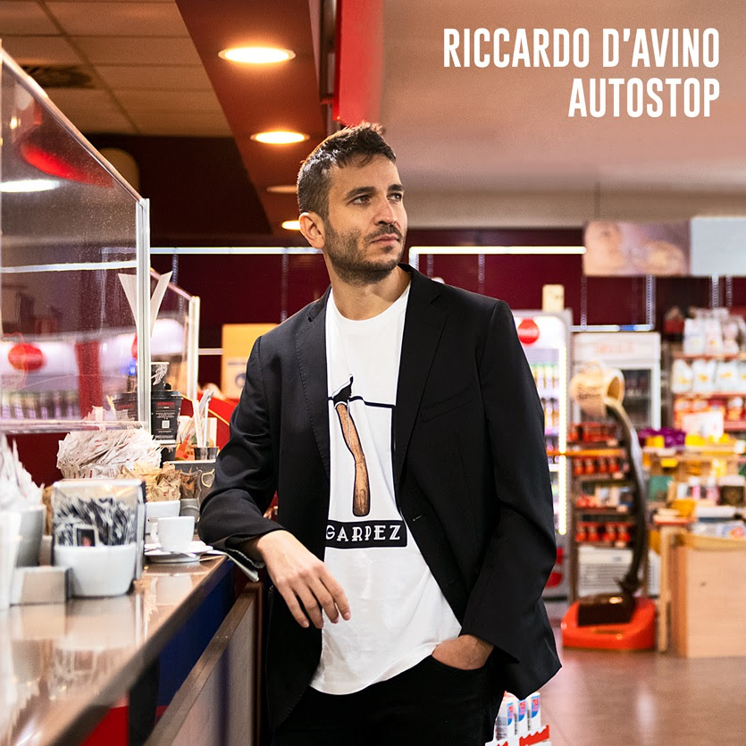 Fra rock, ballad, elettronica, reggae, urban pop, dance, country e swing, “Autostop” è il nuovo album del cantautore Riccardo D’Avino