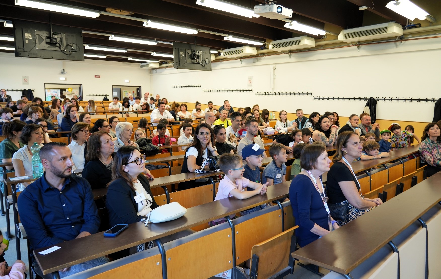 La quarta del Liceo D. Alighieri Fondazione Manziana di Crema premiata a Milano