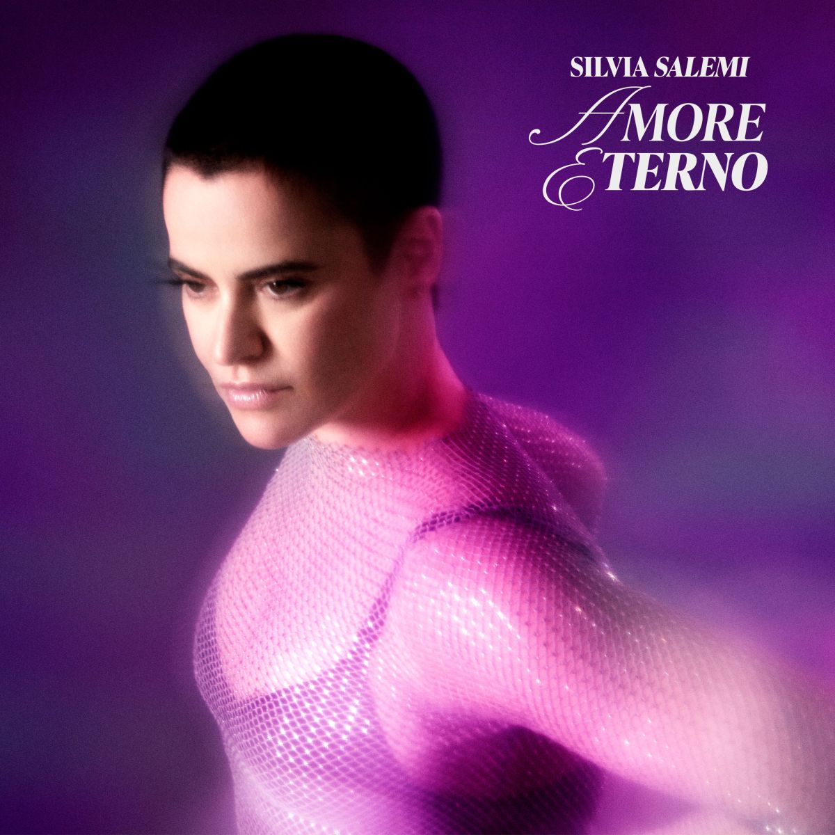 Silvia Salemi: “Amore eterno”, il nuovo brano che anticipa la raccolta “23 ore” in uscita il 21 giugno