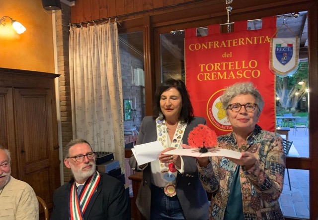 Quando i Tortelli Cremaschi e la Confraternita del Tortello Cremasco fanno del bene: donati 2000 euro alla Fondazione Alba Anffas Crema