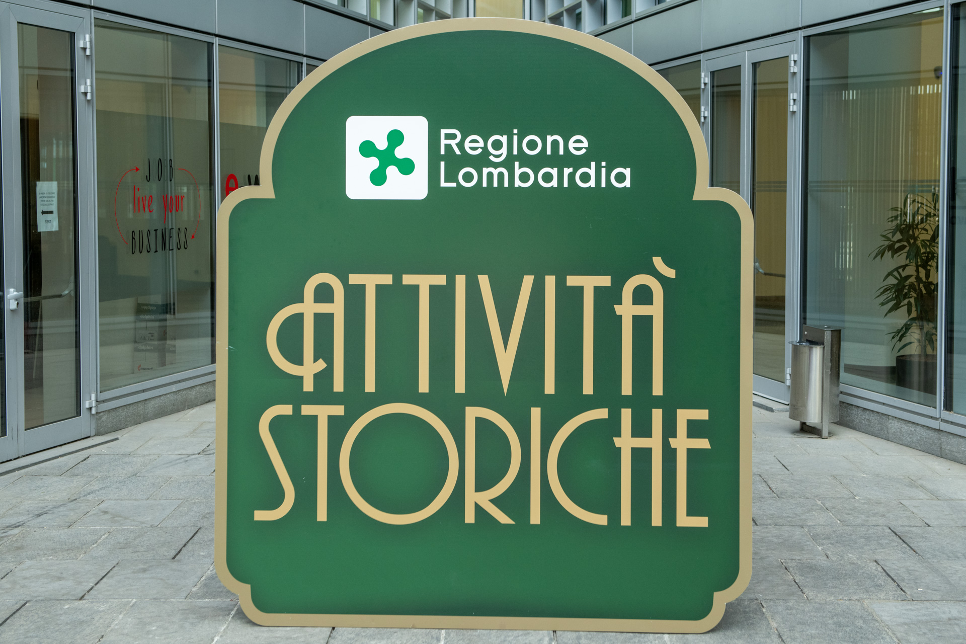 Regione Lombardia conferisce il riconoscimento di ‘attività storiche’ a 607 imprese del commercio e dell’artigianato